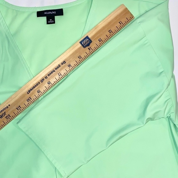 Alfani Comfort Luxe Pistachio Green Top Size M - Picture 9 of 9